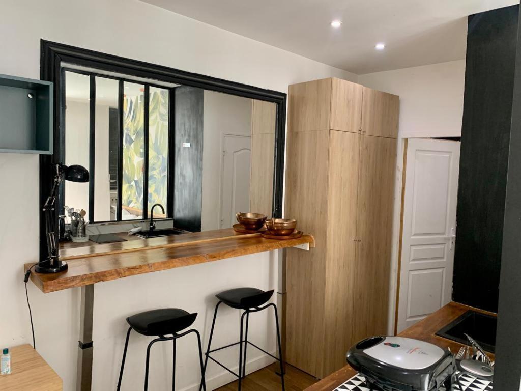 Fabulous Comfortable With Updated Finishes And Design Next To Champ De Mars Appartement